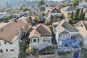 Delfino Ave-S0402-035.jpg