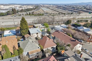 Delfino Ave-S0402-039.jpg