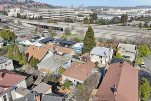 Delfino Ave-S0402-041.jpg