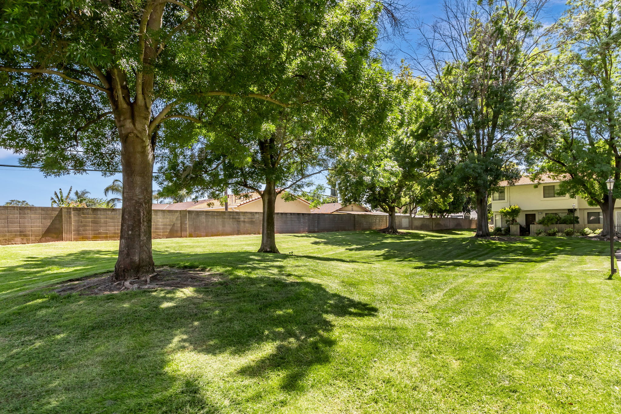 039_211 Kenbrook Cir  