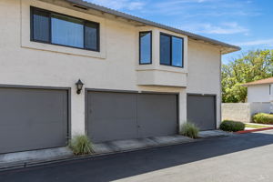 030_211 Kenbrook Cir  