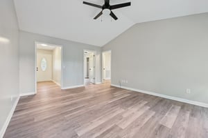 Lemuel Black Rd-S1810-008.jpg