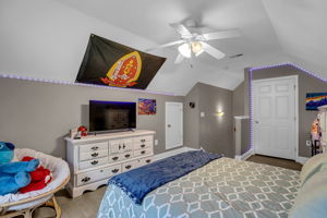  Photo 41