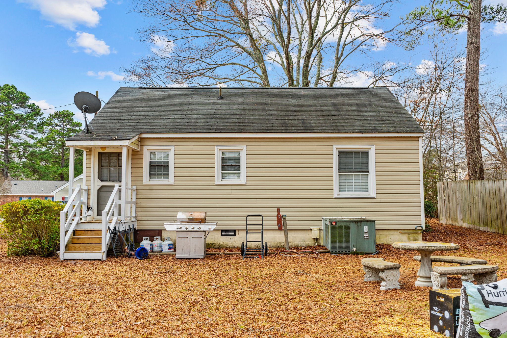 211 Mae Byrd Rd, Lillington, NC 27546, USA Photo 7