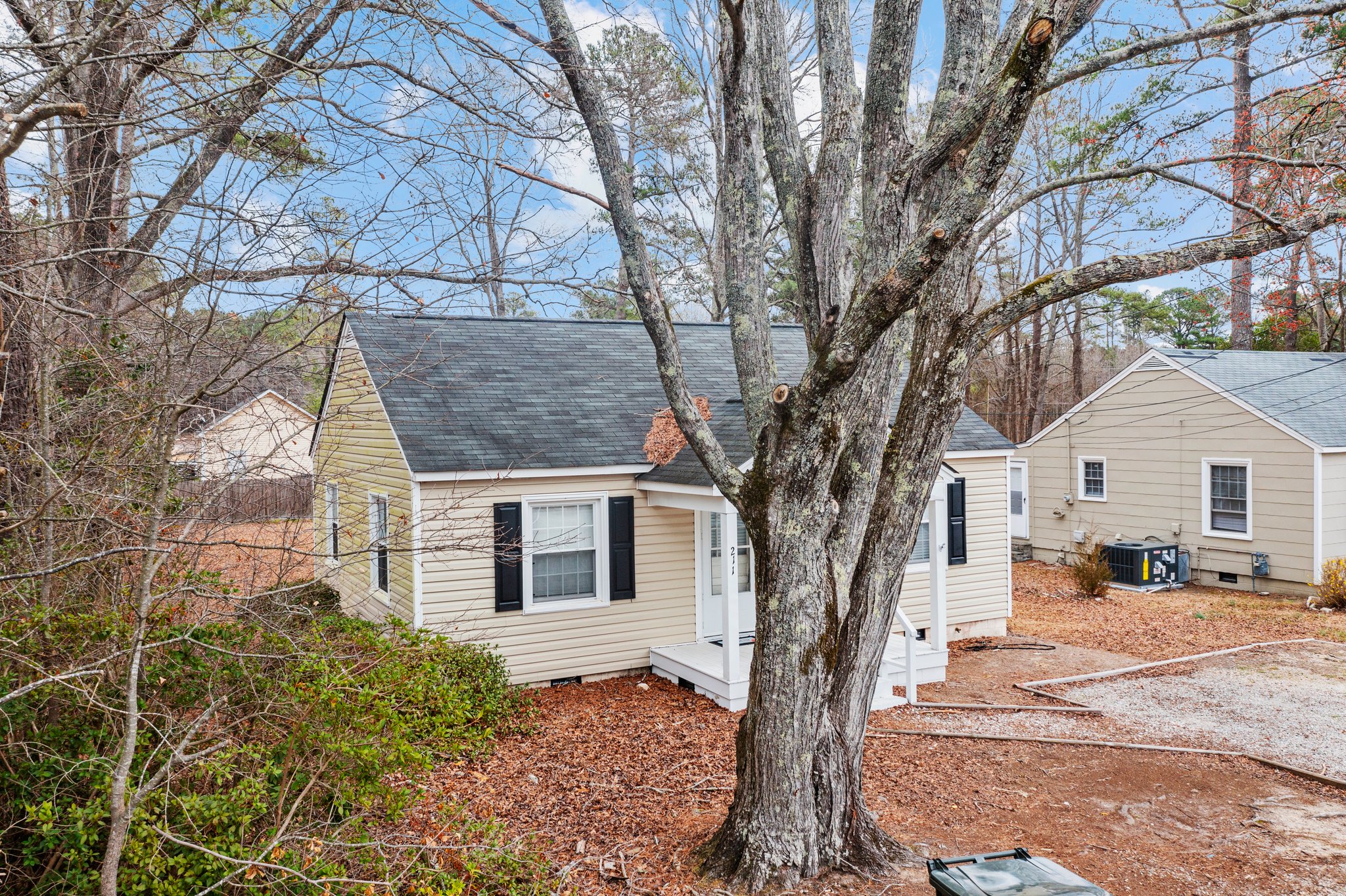 211 Mae Byrd Rd, Lillington, NC 27546, USA Photo 4