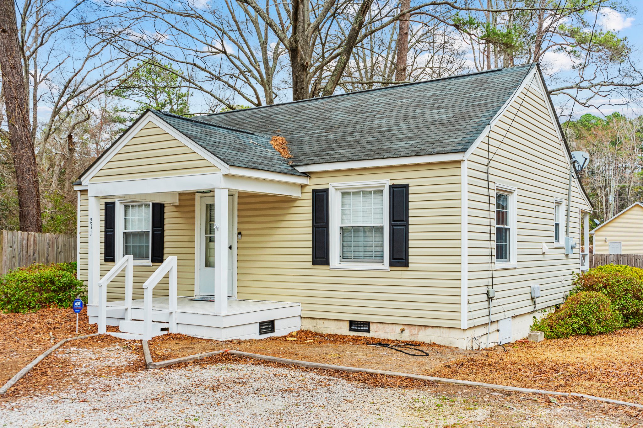 211 Mae Byrd Rd, Lillington, NC 27546, USA Photo 2