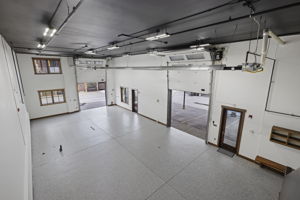  Photo 49