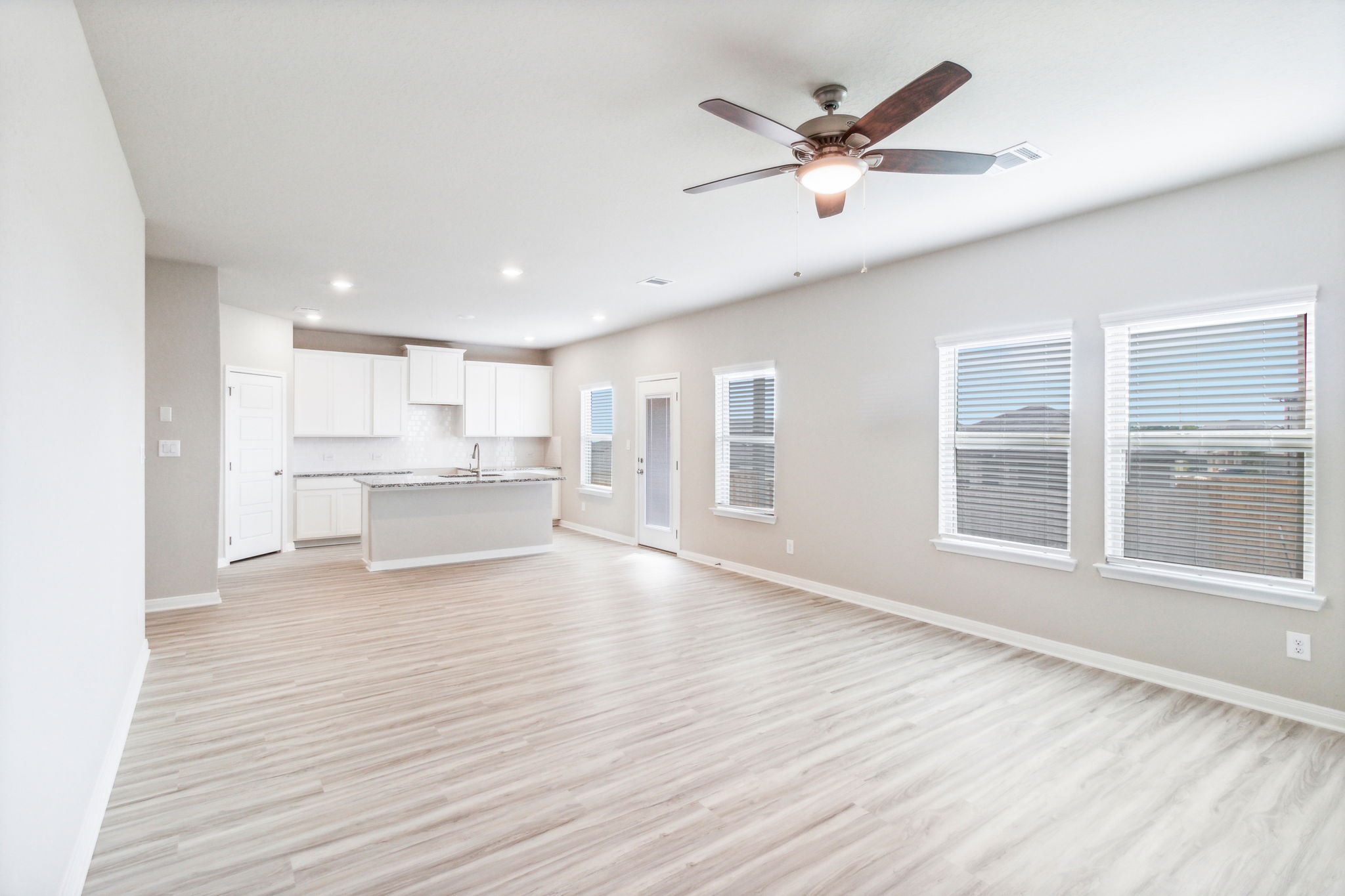 San Antonio - Legendary Trails - 211 Prominence Wy, Schertz, TX 78108 - 005