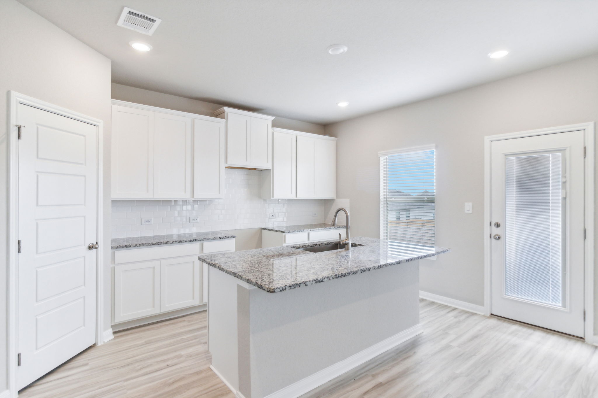 San Antonio - Legendary Trails - 211 Prominence Wy, Schertz, TX 78108 - 006