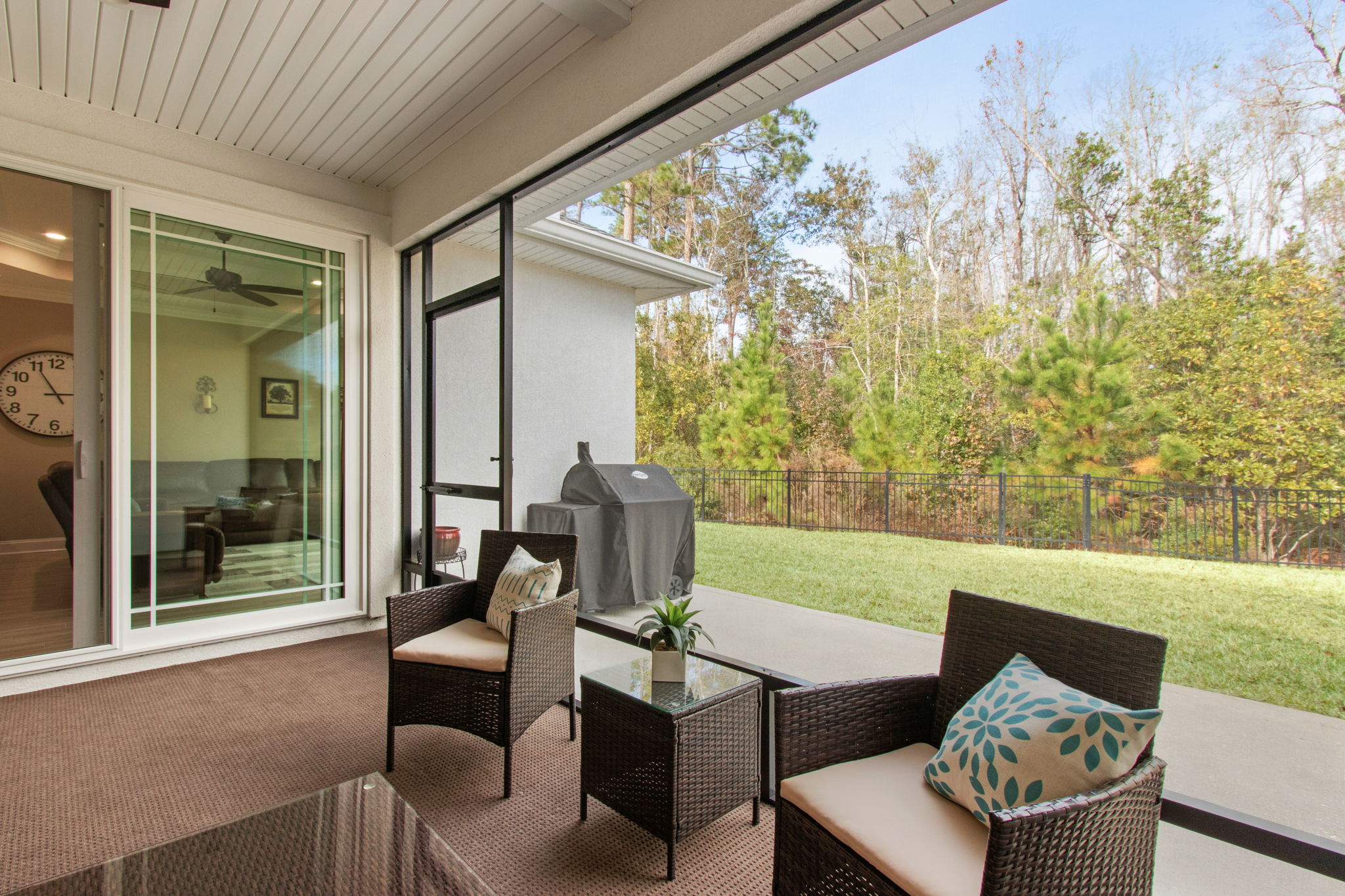 Screened-in Porch