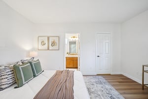 S Helberta Ave 1-S0904-017.jpg