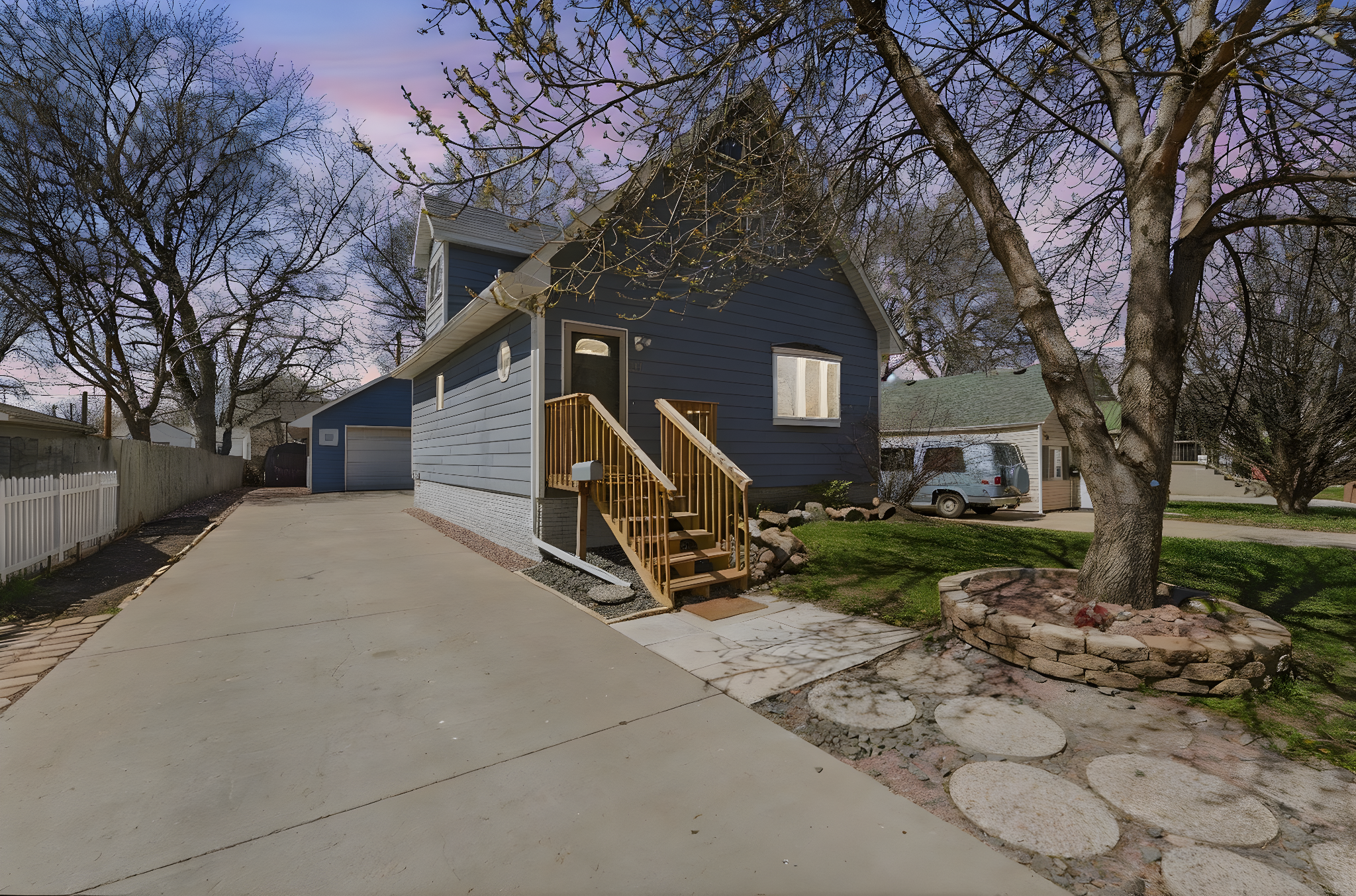 211_S_Holly_Ave_029 day to dusk.jpeg