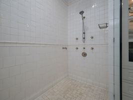  Photo 56