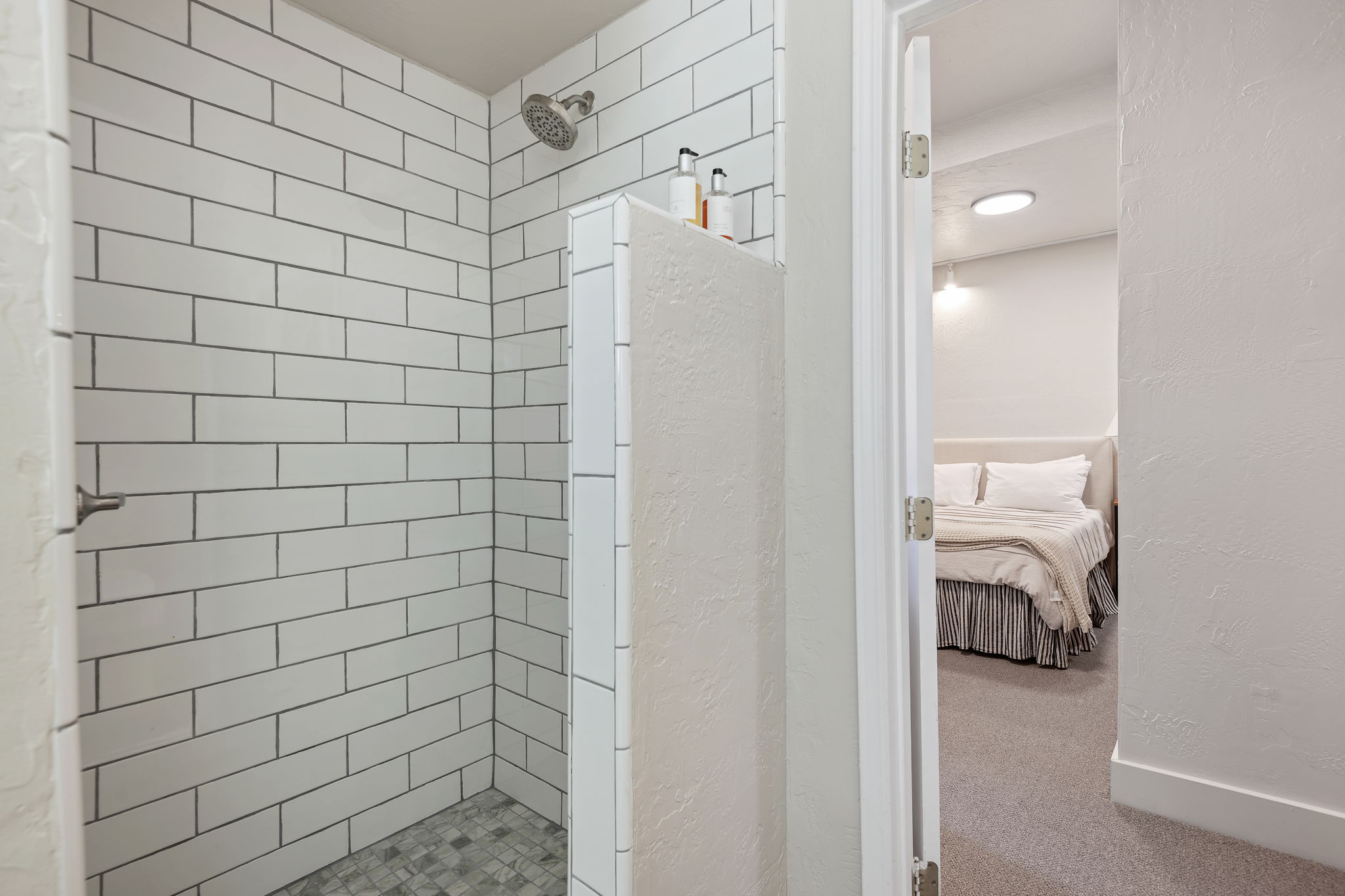 12-Bathroom