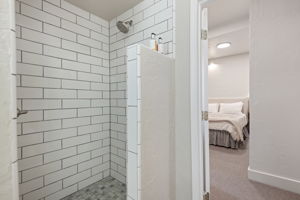 12-Bathroom