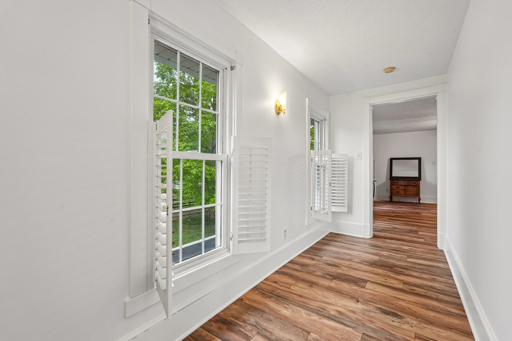 Whiteland Rd-S0505-041.jpg