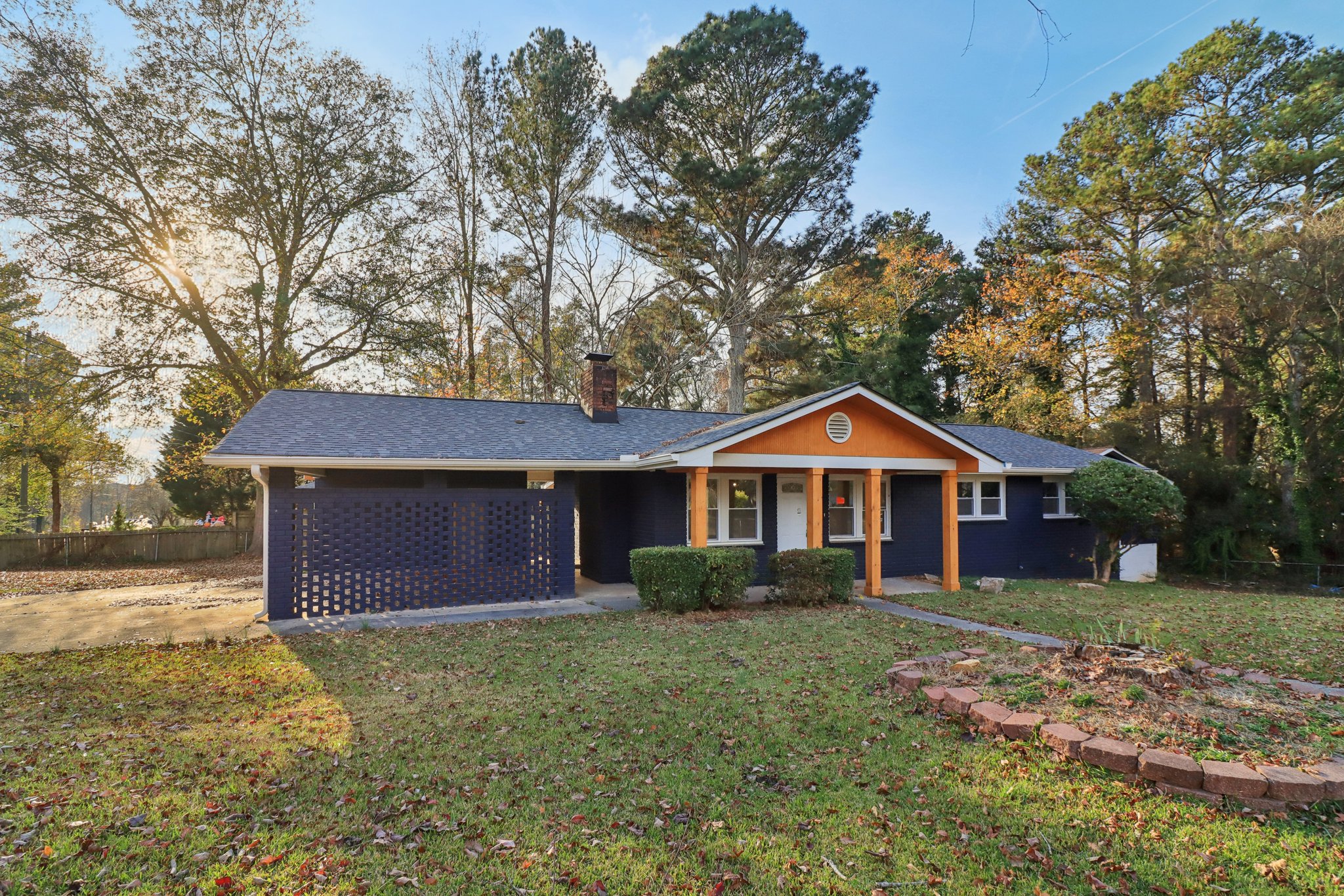 Dobbins Dr-S2511-005.jpg