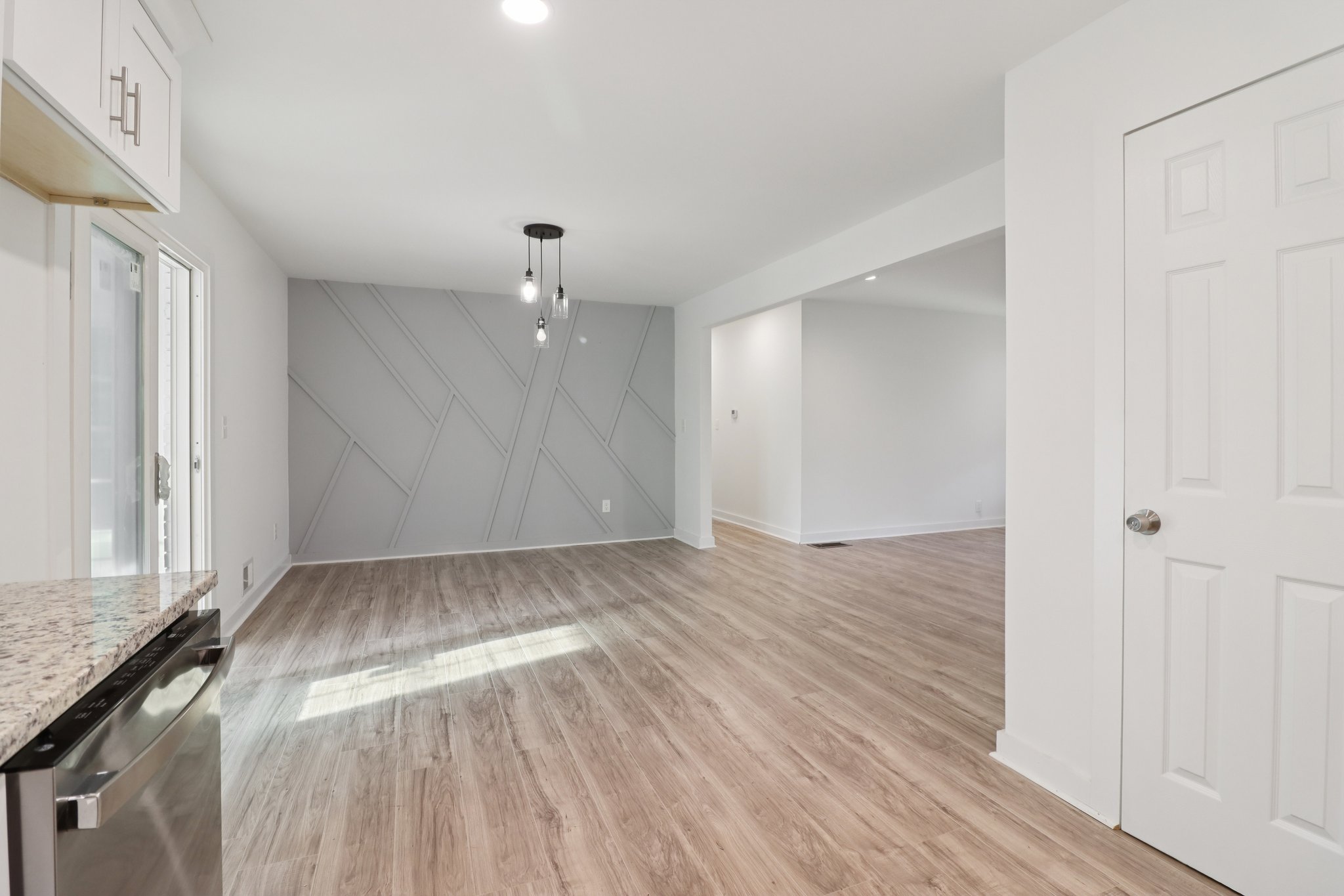 Dobbins Dr-S2511-021.jpg