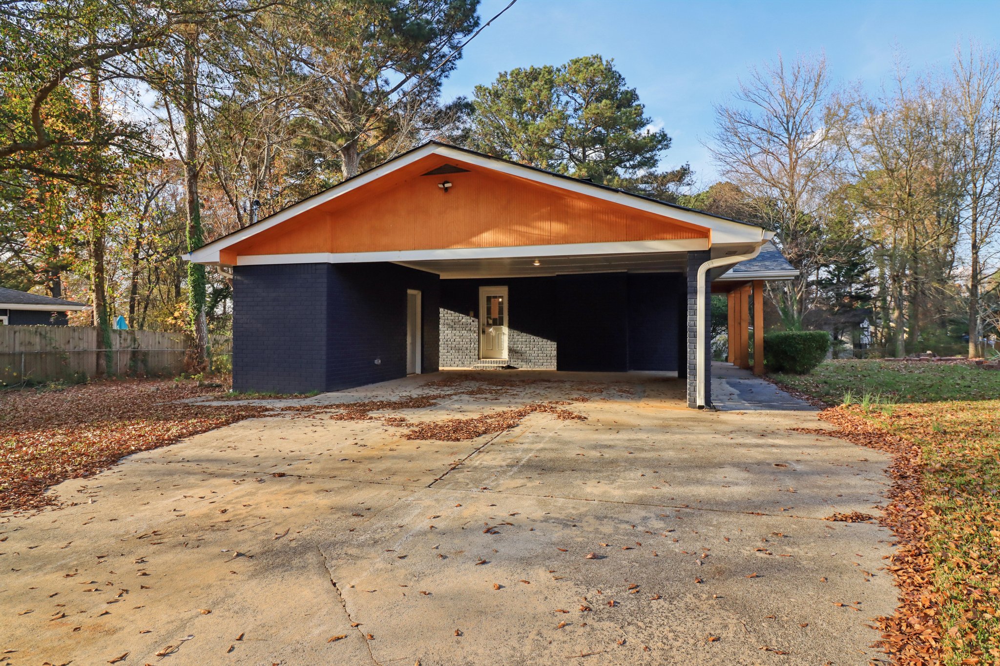 Dobbins Dr-S2511-040.jpg