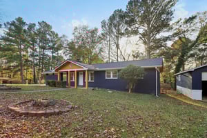 Dobbins Dr-S2511-002.jpg