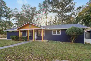 Dobbins Dr-S2511-003.jpg