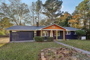 Dobbins Dr-S2511-006.jpg