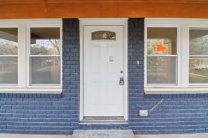 Dobbins Dr-S2511-008.jpg