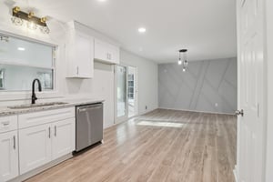 Dobbins Dr-S2511-019.jpg