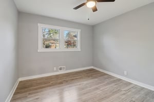 Dobbins Dr-S2511-024.jpg