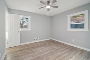 Dobbins Dr-S2511-028.jpg