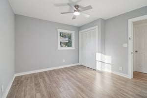 Dobbins Dr-S2511-031.jpg