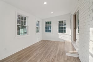 Dobbins Dr-S2511-036.jpg