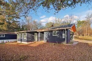 Dobbins Dr-S2511-042.jpg