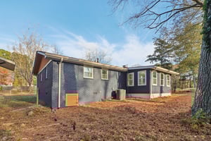 Dobbins Dr-S2511-045.jpg