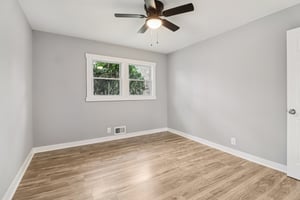 Dobbins Dr-S0212-001.jpg