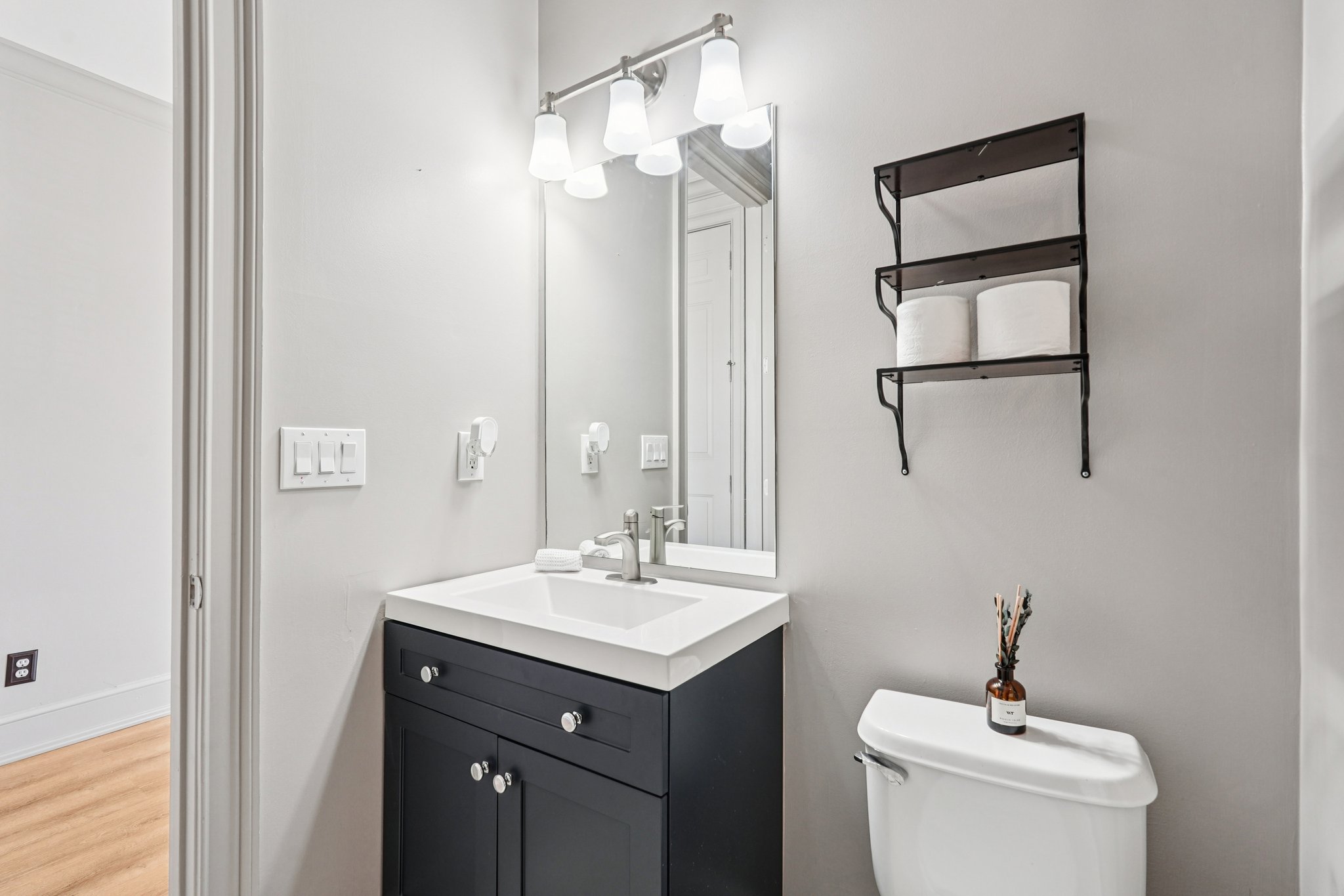 Monhegan Way-S1701-028.jpg