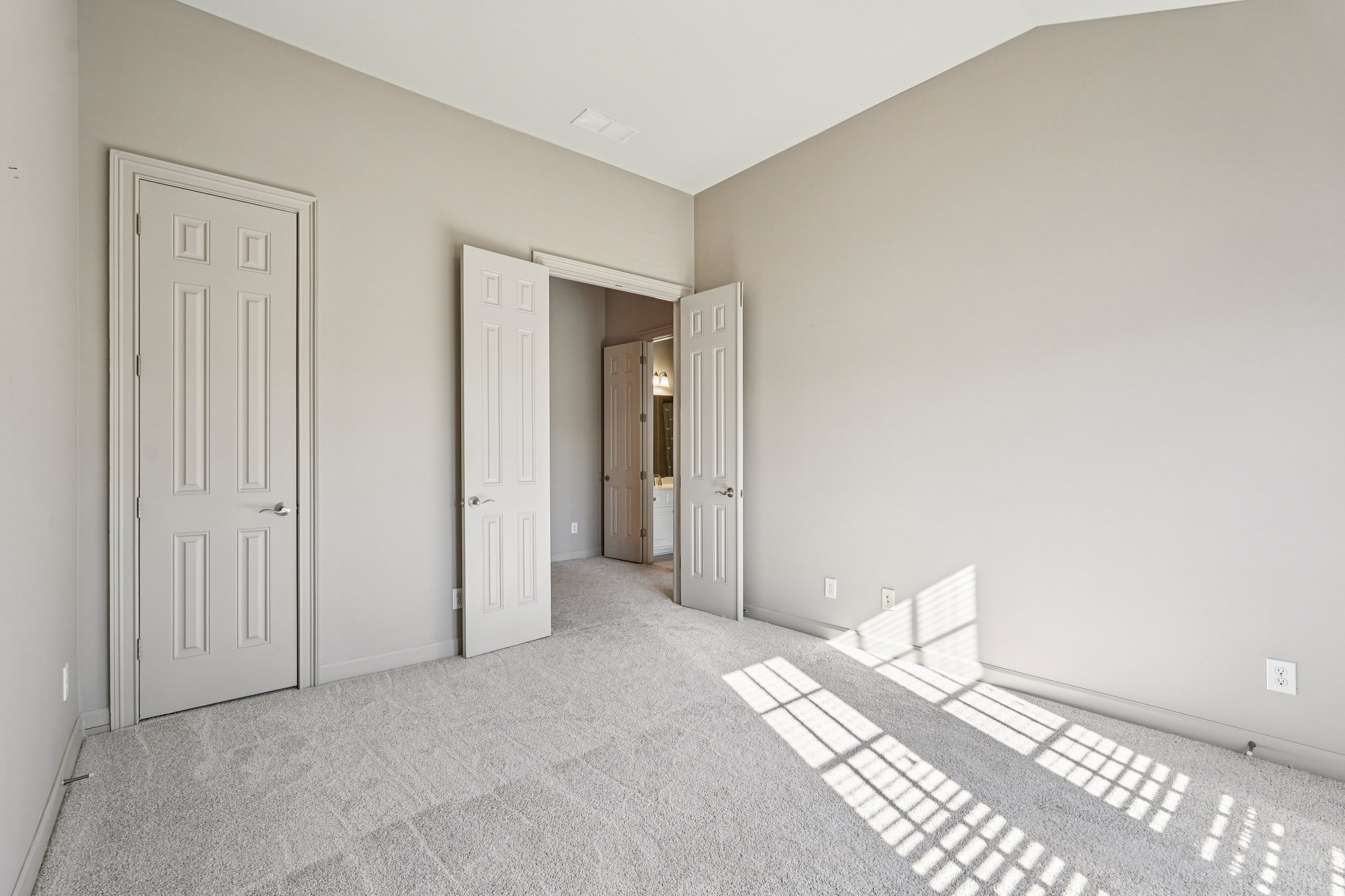 Monhegan Way-S1701-046.jpg