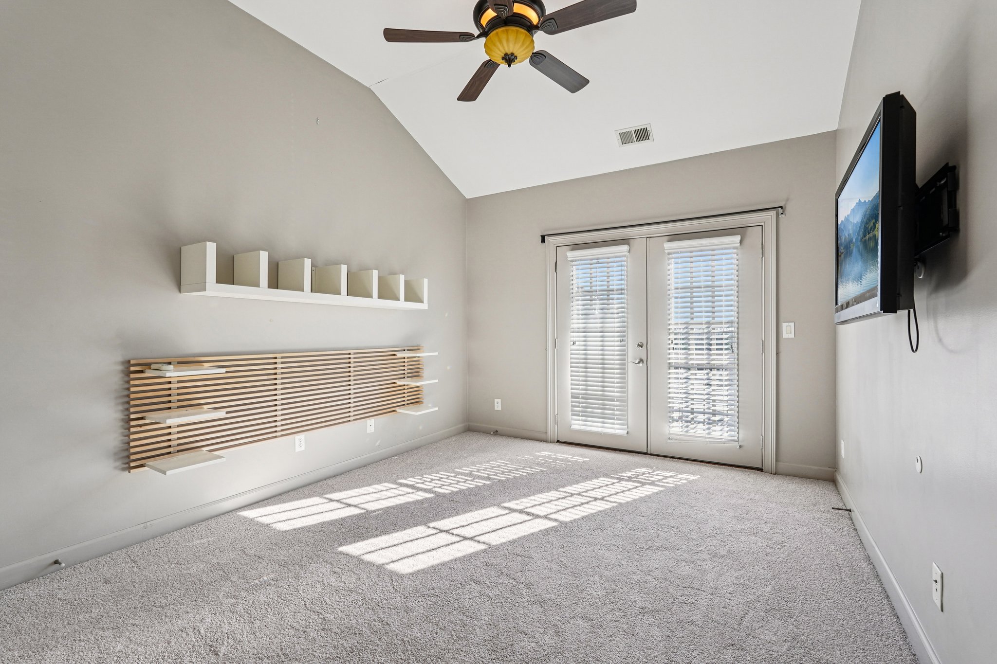 Monhegan Way-S1701-048.jpg