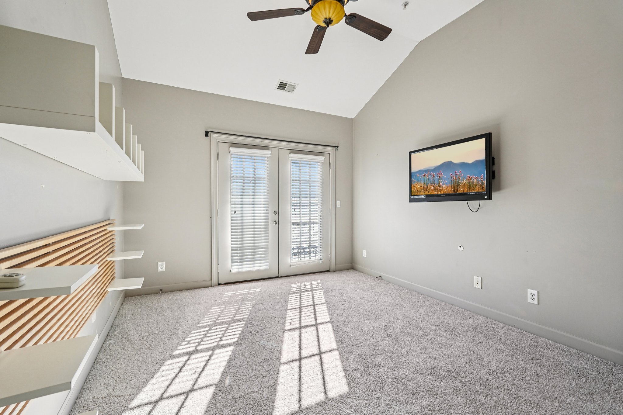 Monhegan Way-S1701-049.jpg