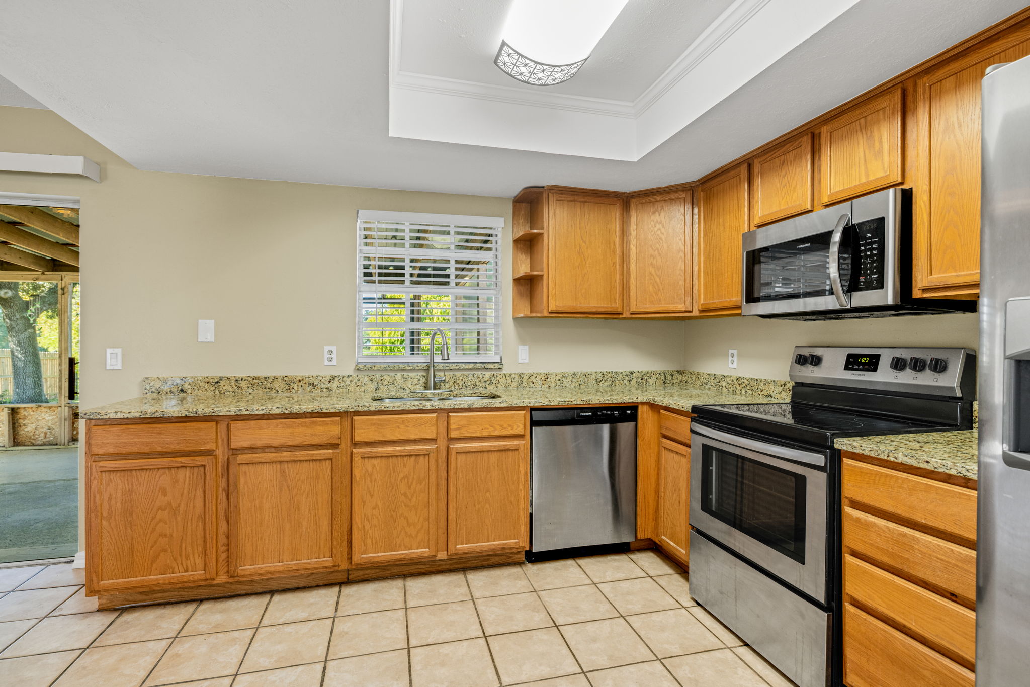 11-2110 Shady Point Ln