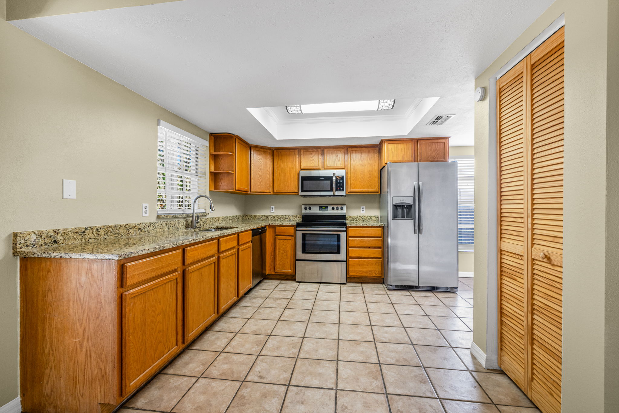 10-2110 Shady Point Ln