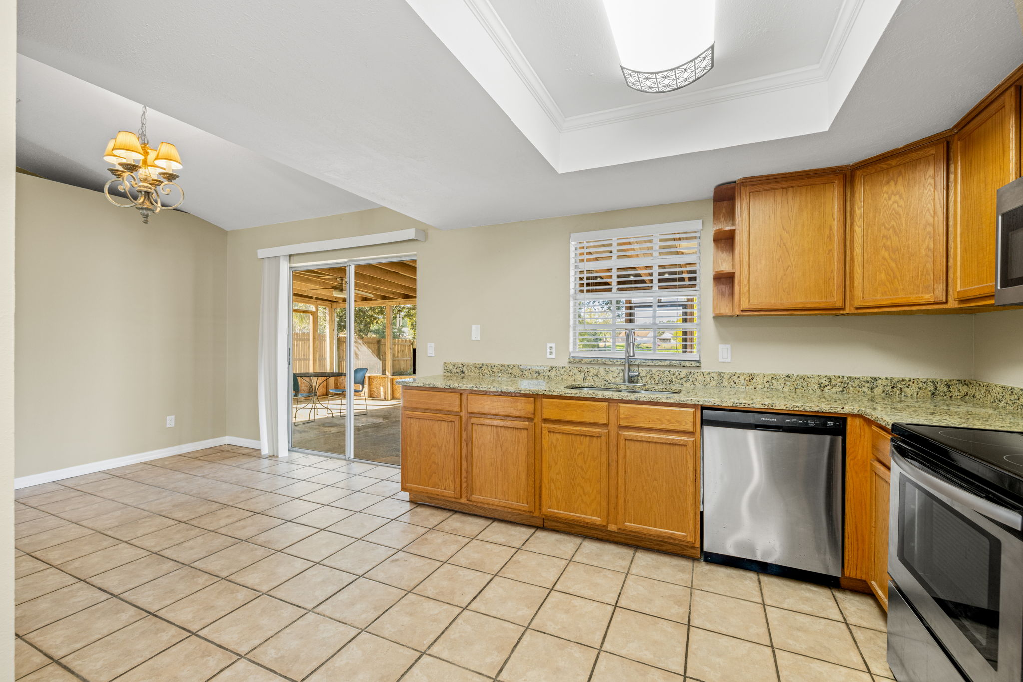 12-2110 Shady Point Ln