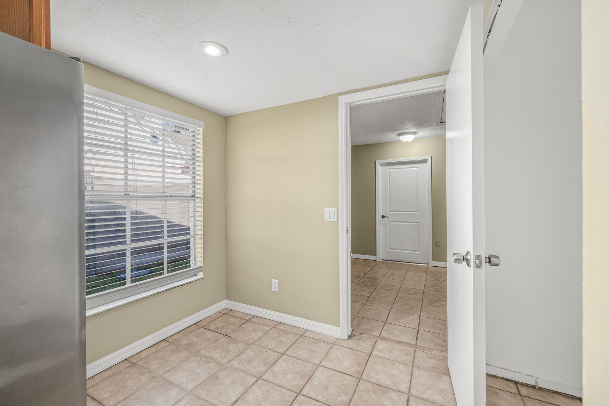 15-2110 Shady Point Ln