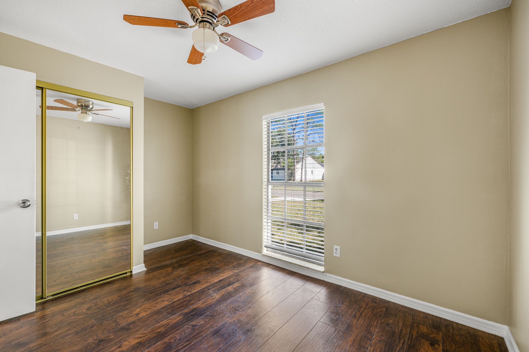 21-2110 Shady Point Ln