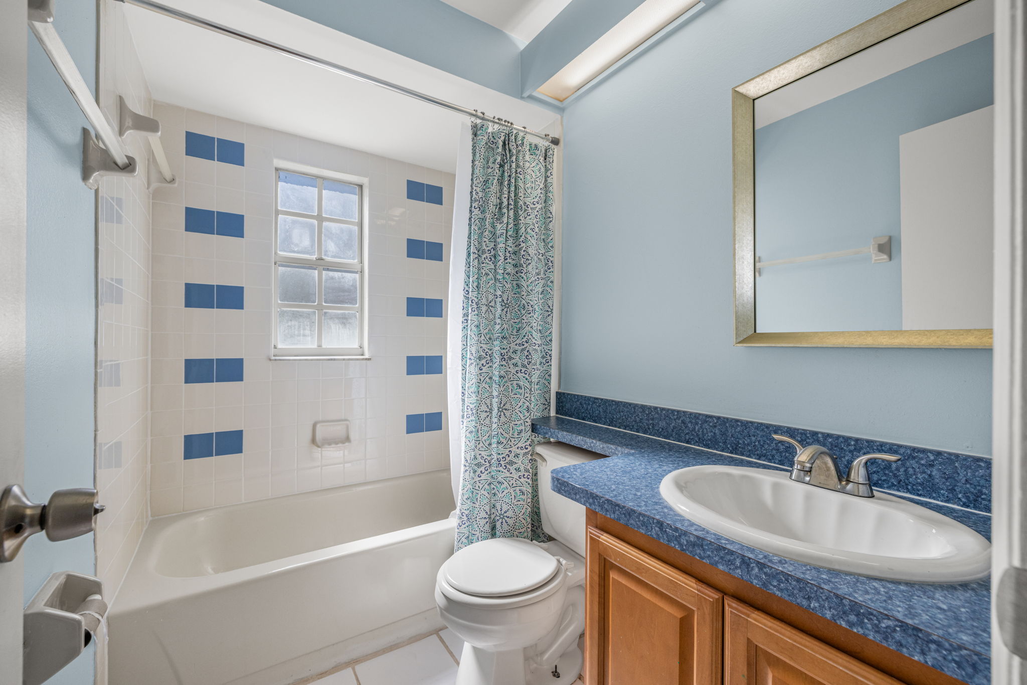 23-2110 Shady Point Ln