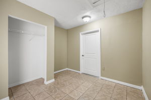 16-2110 Shady Point Ln