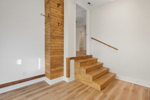  Photo 51