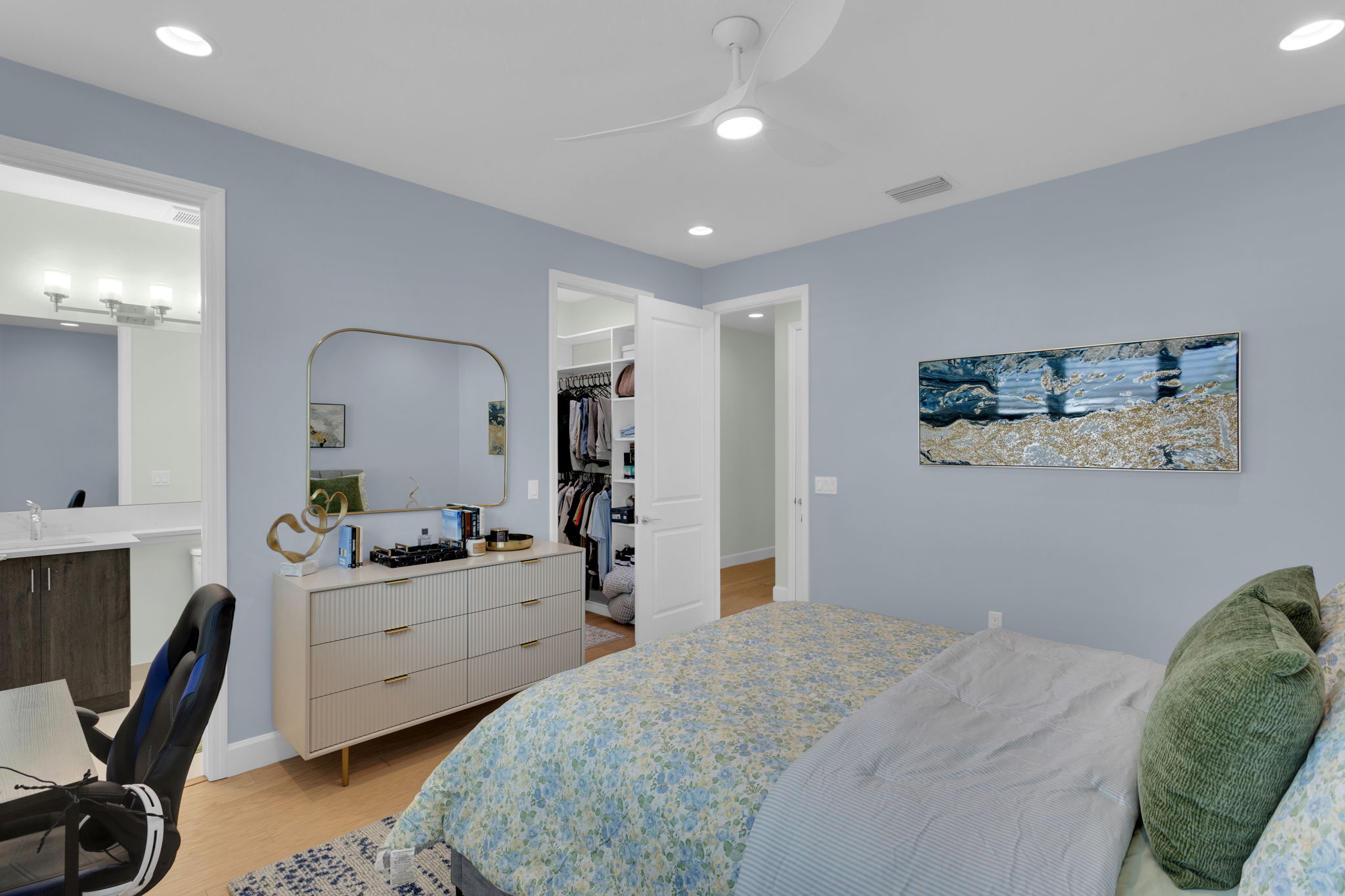 Guest Suite - Second Floor