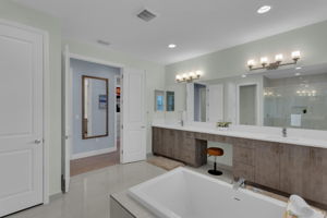 Master Suite Bath - Second Floor