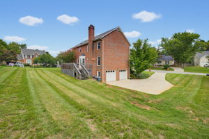 2111 Gate Post Dr-32